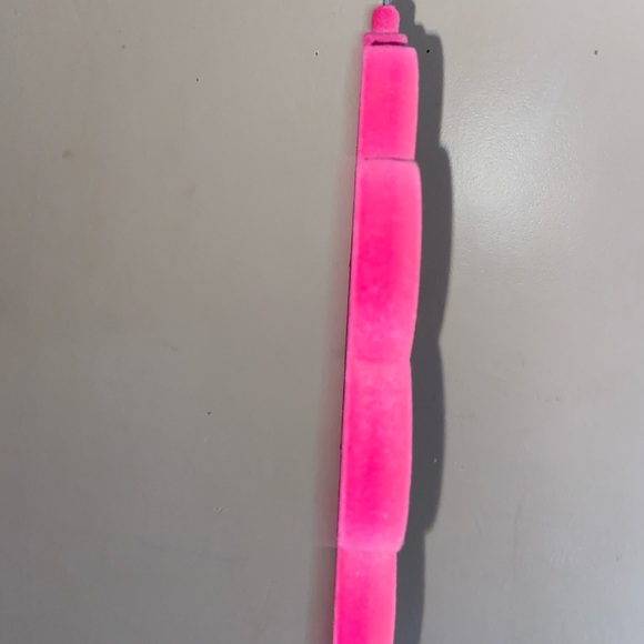 Pink Flower Scarf Holder - Picture 5 of 5